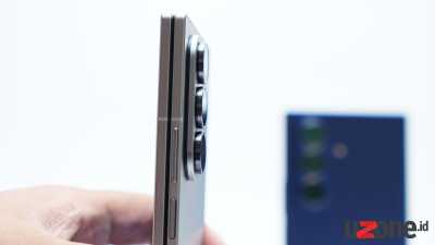 Jangan Salah, Ini HP Lipat Paling Tipis di Dunia Saat Ini